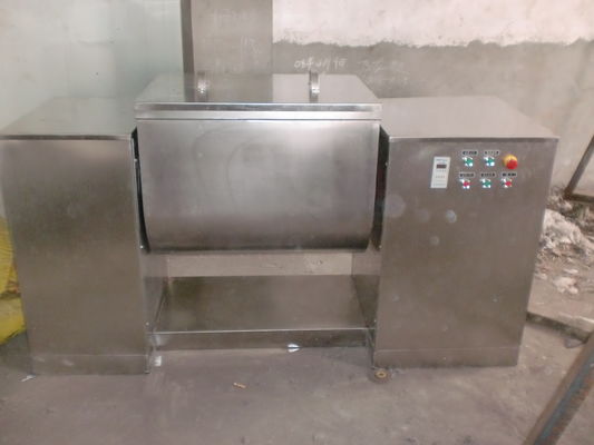 οι βιομηχανικές μηχανές 150kg/batch αναμικτών 380V 440V ξεραίνουν τη μηχανή συνδυασμού σκονών